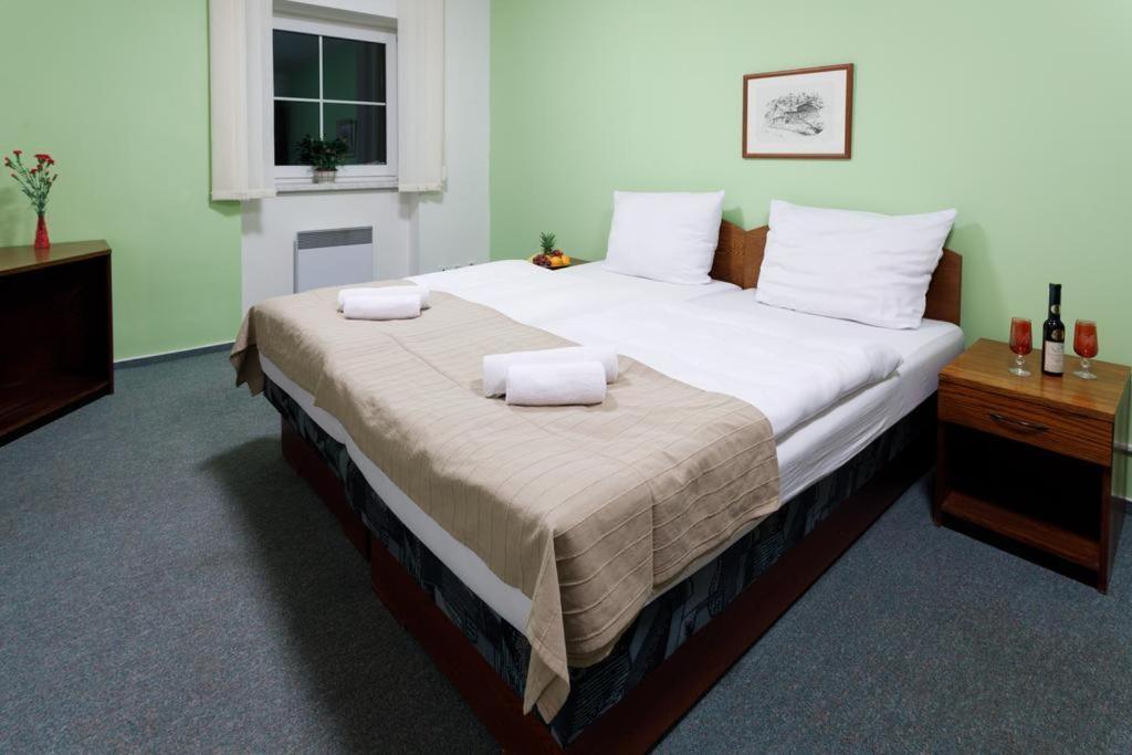 Hotel U Andela Michaela Javorna Экстерьер фото