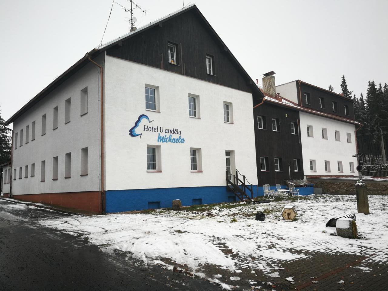 Hotel U Andela Michaela Javorna Экстерьер фото
