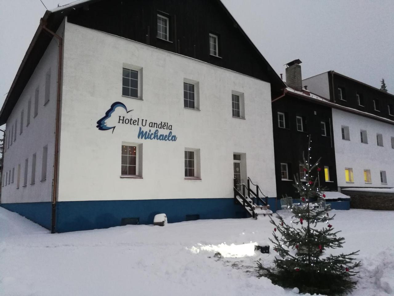 Hotel U Andela Michaela Javorna Экстерьер фото